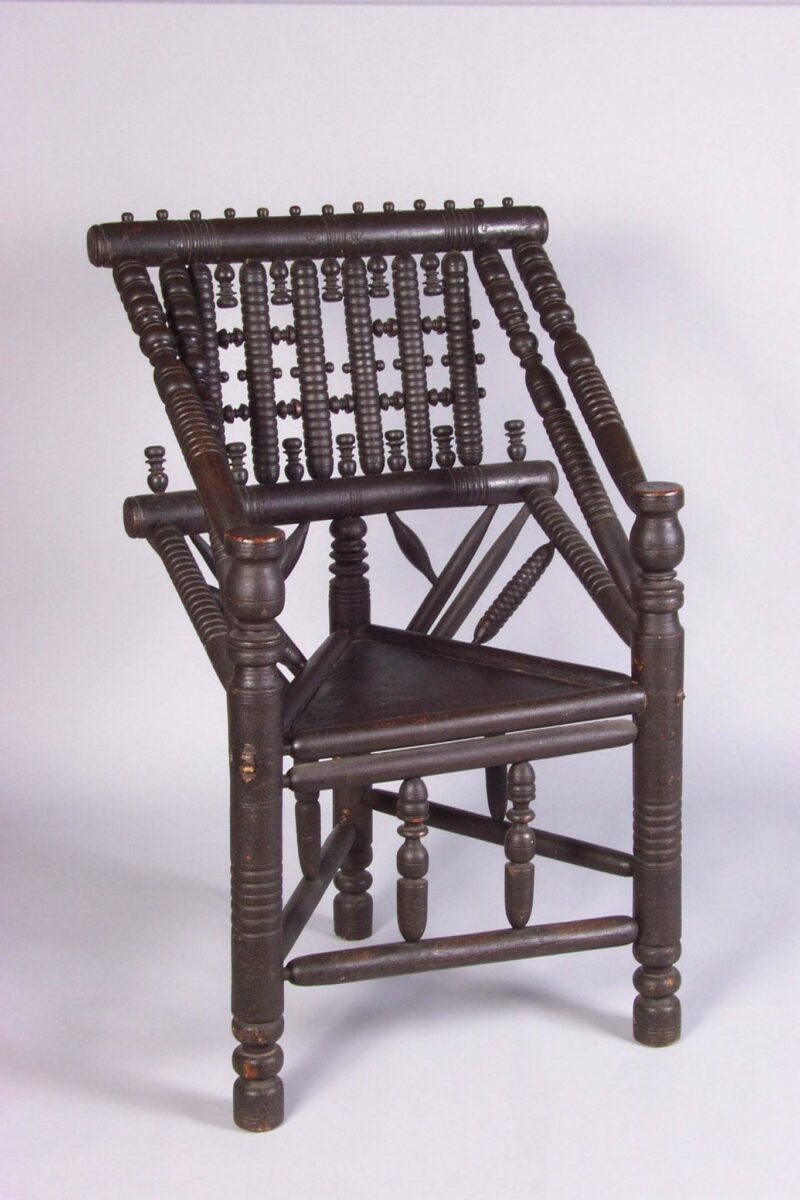 16th century turner's chair
