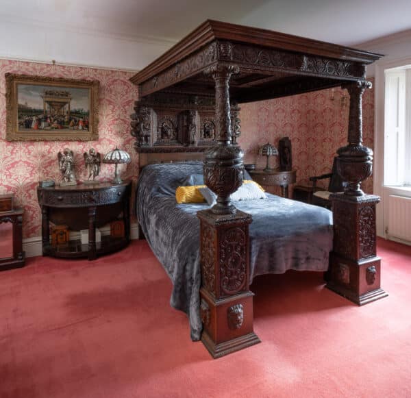 Elizabeth I oak carved tester bed 16th century Exeter