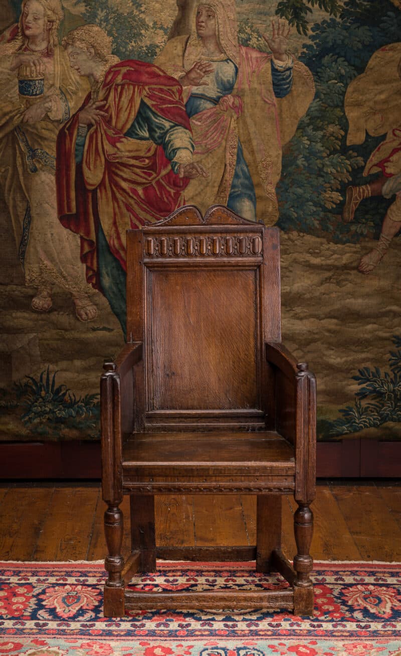 Elizabeth I oak enclosed armchair 16th century