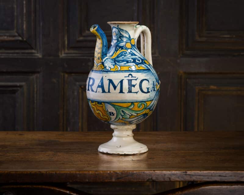 Renaissance syrup jar 16th century