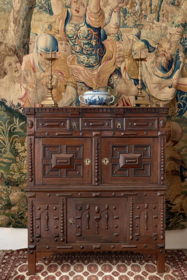 17th century Welsh oak cupboard