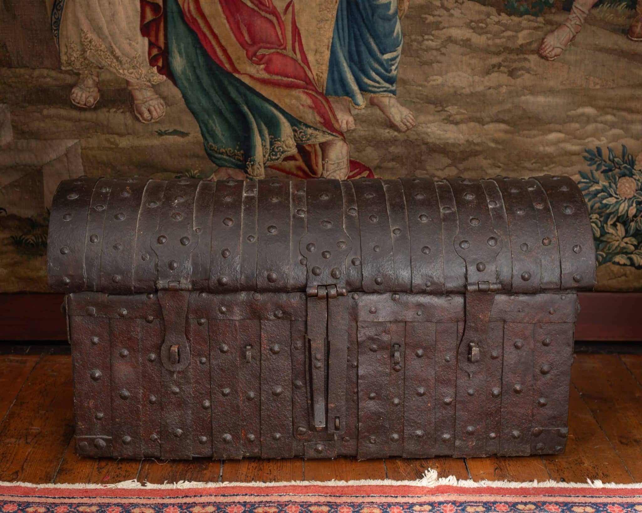 Gothic Iron-Bound Chest (Armoured Strongbox)