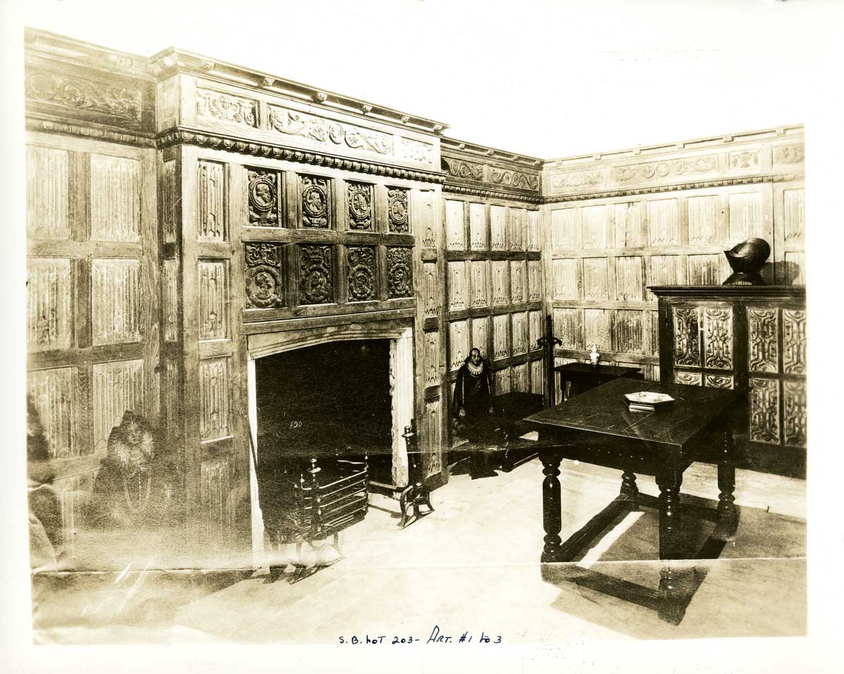 Henry VIII’s linenfold panelled room