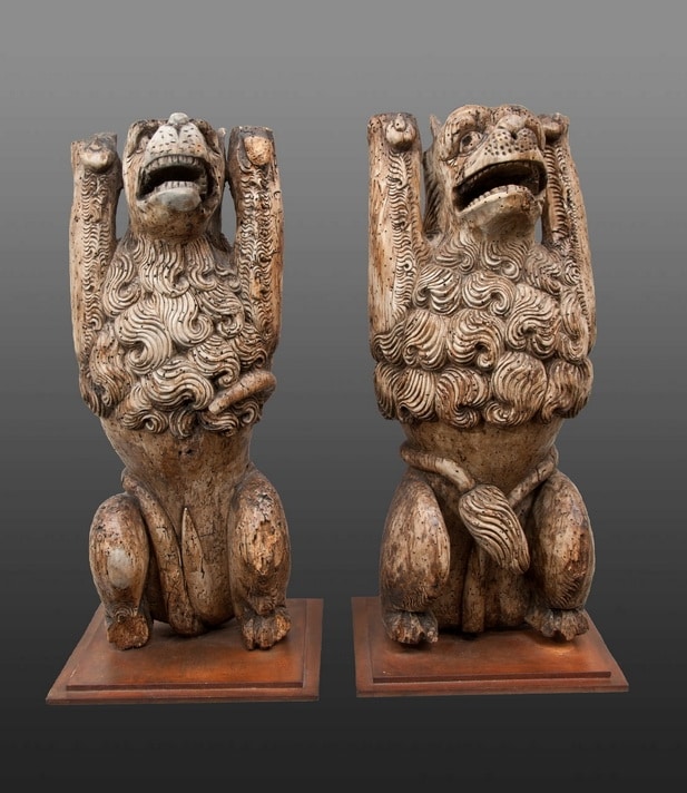 Pair of Tudor Lion supporters