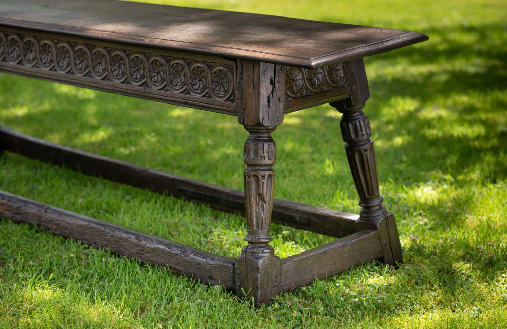 Elizabeth I oak form