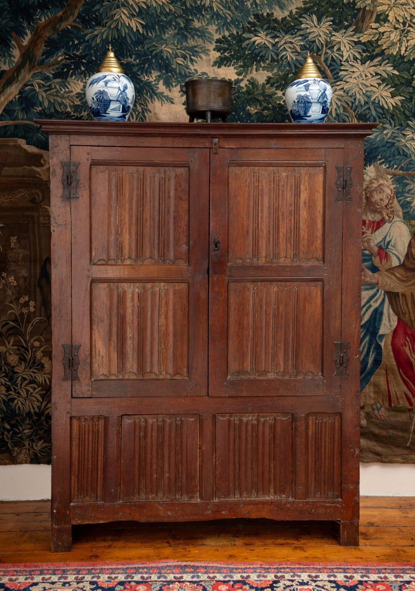 Renaissance Carved Linenfold Press