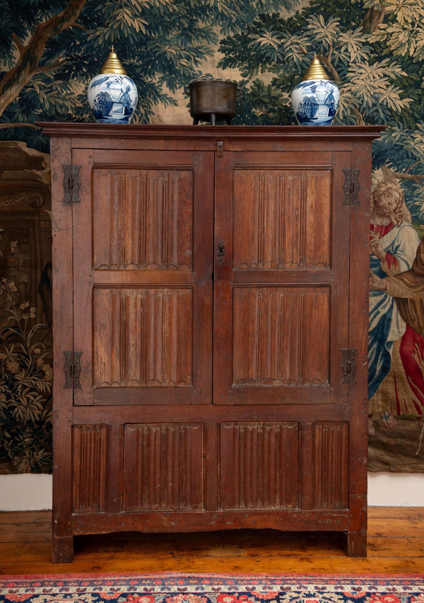 Renaissance Carved Linenfold Press