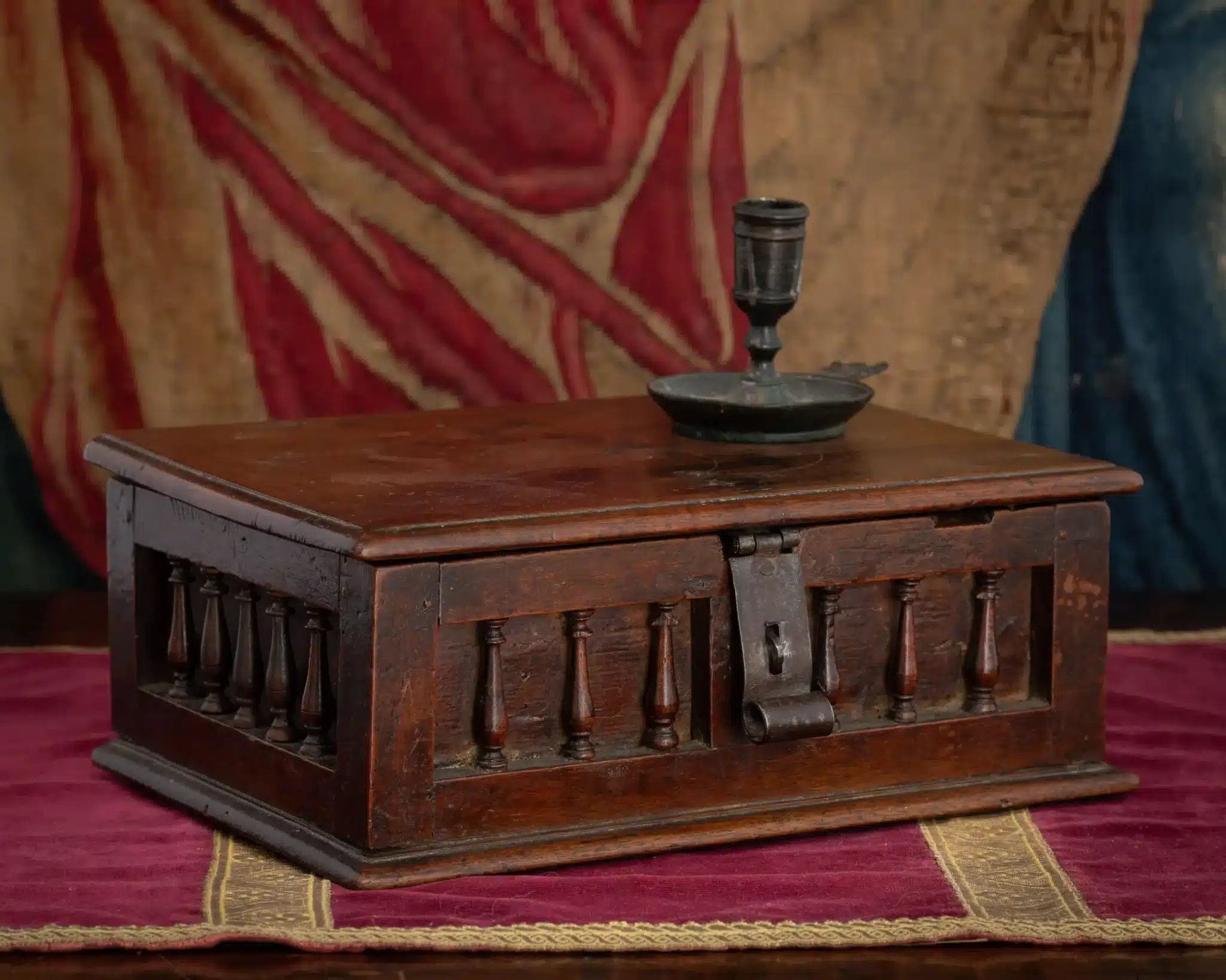 “Baluster” Table Casket in Walnut