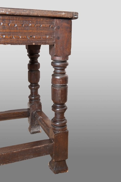 Elizabeth I joined oak table