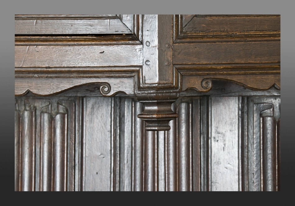 Henry VIII canted oak buffet