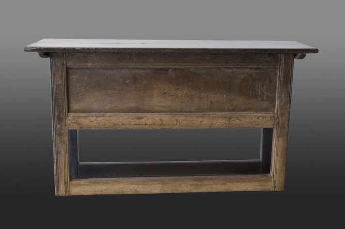 Henry VIII Tudor counter table