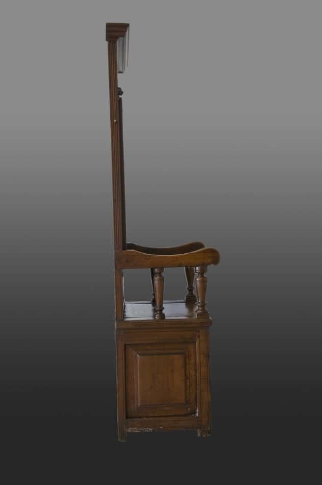 French renaissance walnut throne chair