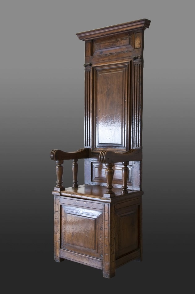 French renaissance walnut throne chair