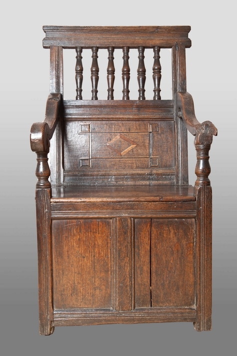 Elizabeth I oak box chair