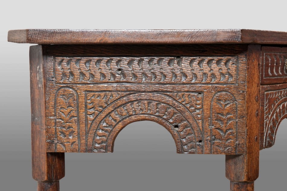 Salisbury folding table