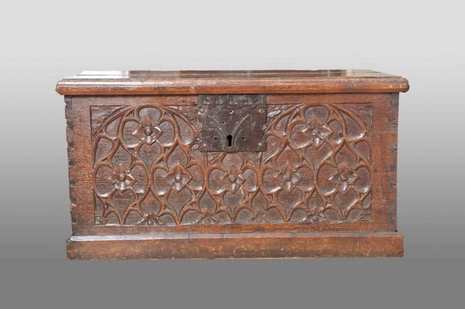 Late Gothic oak coffret
