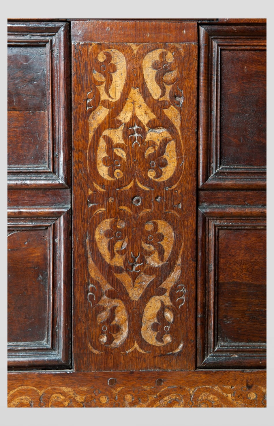 Elizabeth I joined oak chest