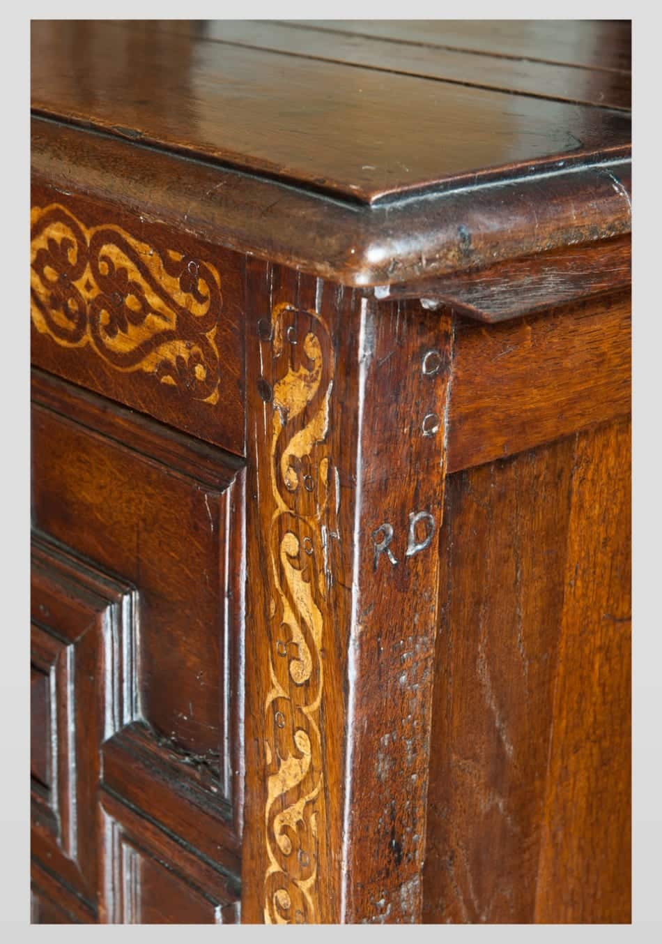 Elizabeth I joined oak chest