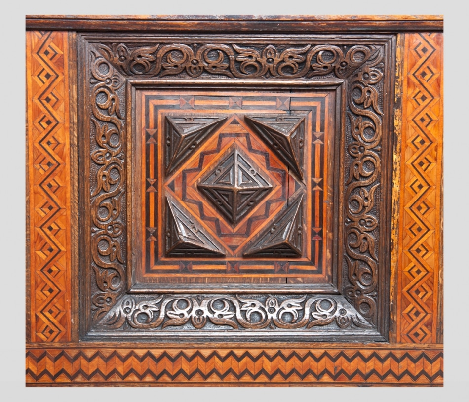 Elizabeth I joined oak and inlaid chest