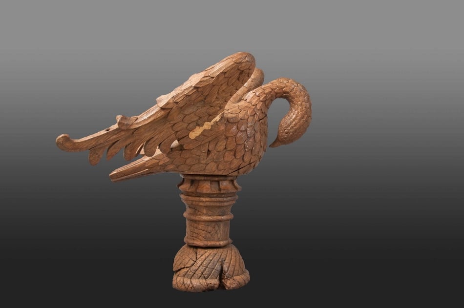 Medieval Pelican in her piety