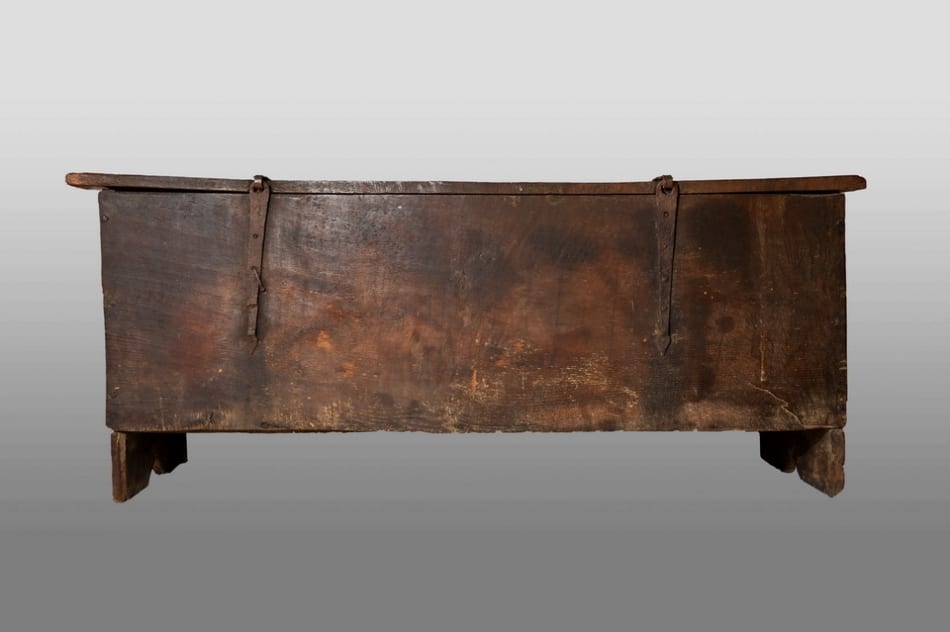 Elizabeth I Welsh boarded chest