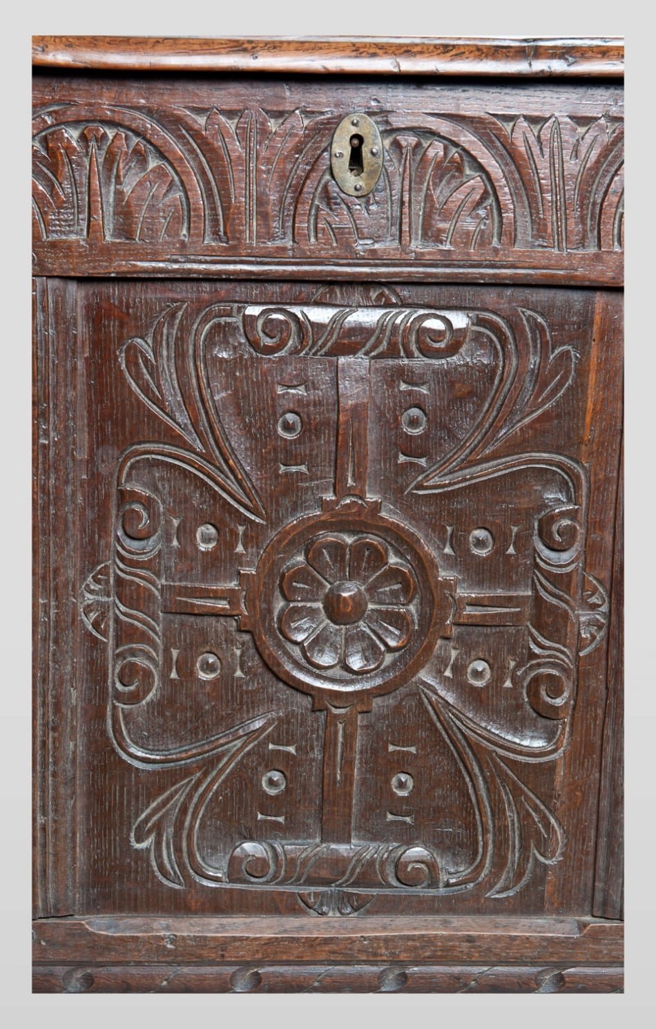 James I joined oak chest