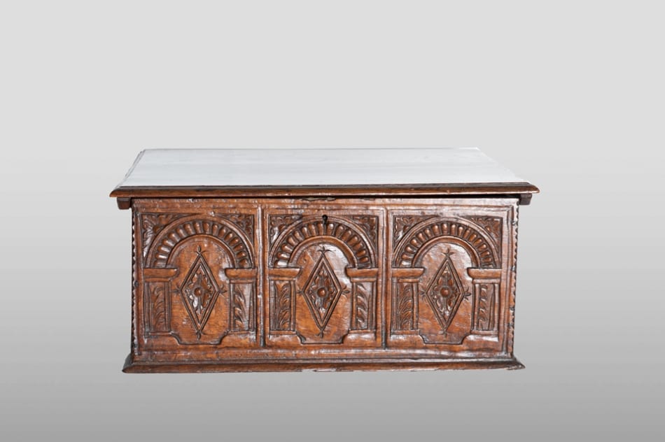 Elizabeth I oak box