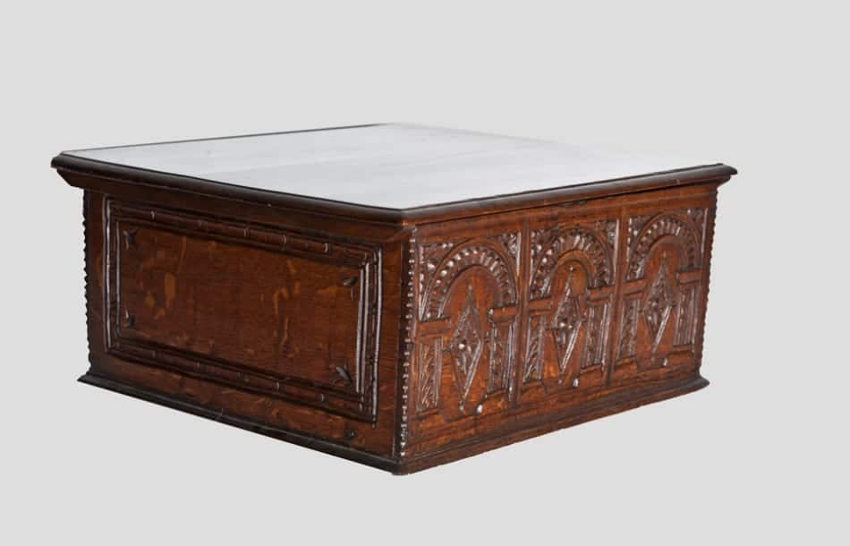 Elizabeth I oak box