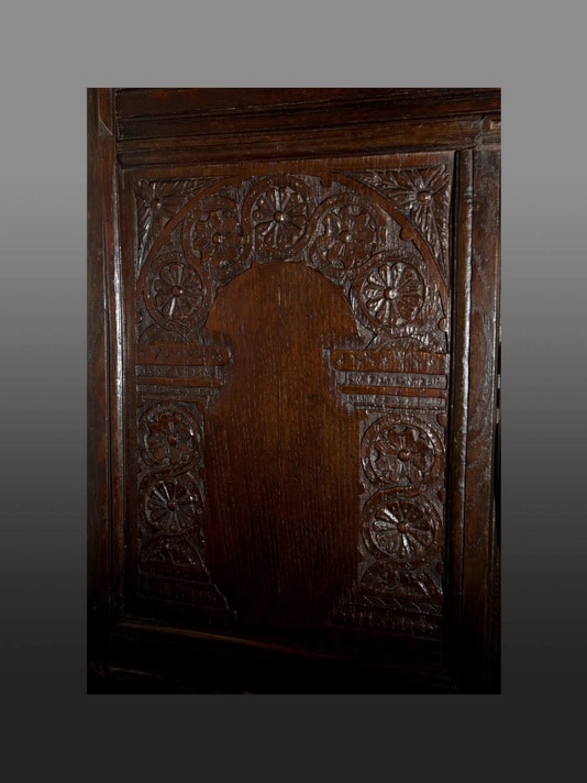 Elizabeth I oak press cupboard