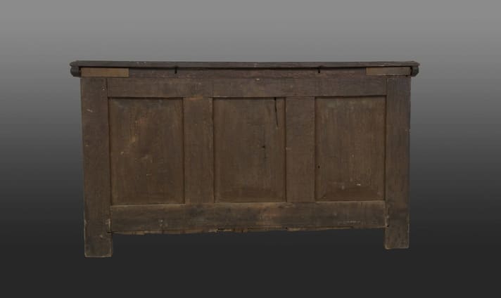 Thomas Dennis Jr oak chest