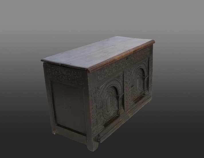 Elizabeth I joined oak chest