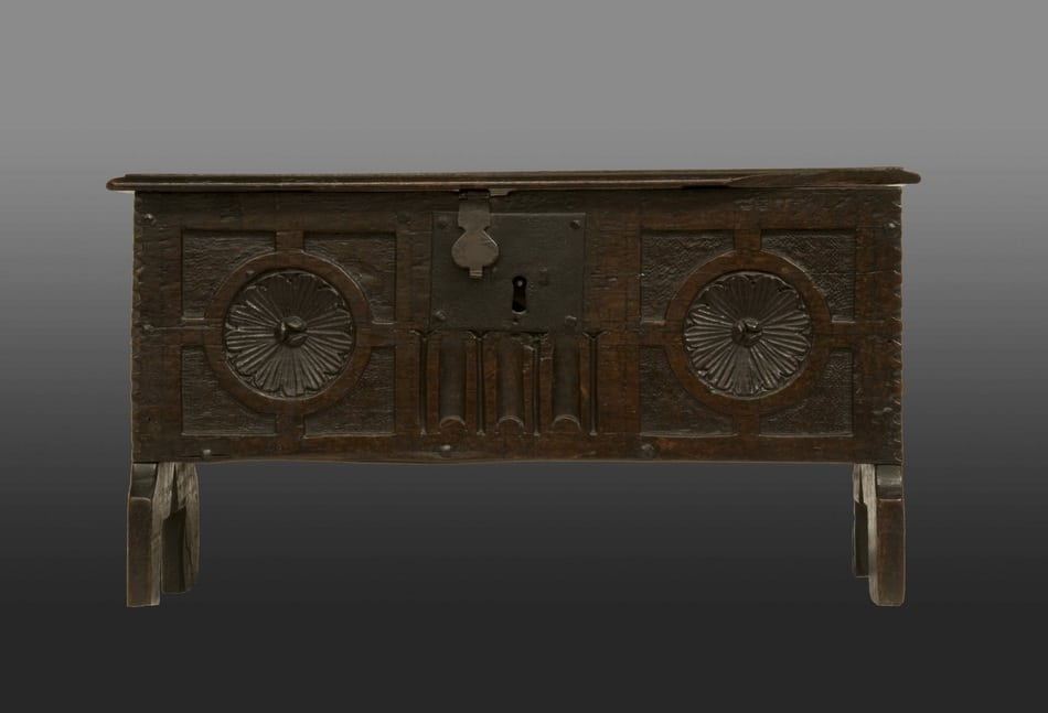 Elizabeth I oak box