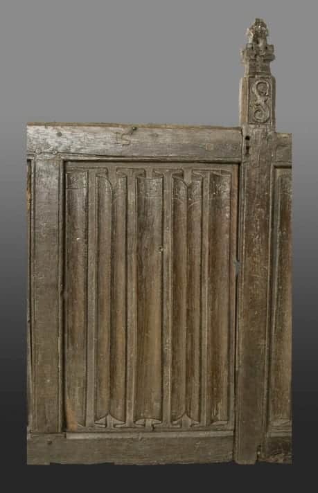 Henry VIII linenfold wall bench
