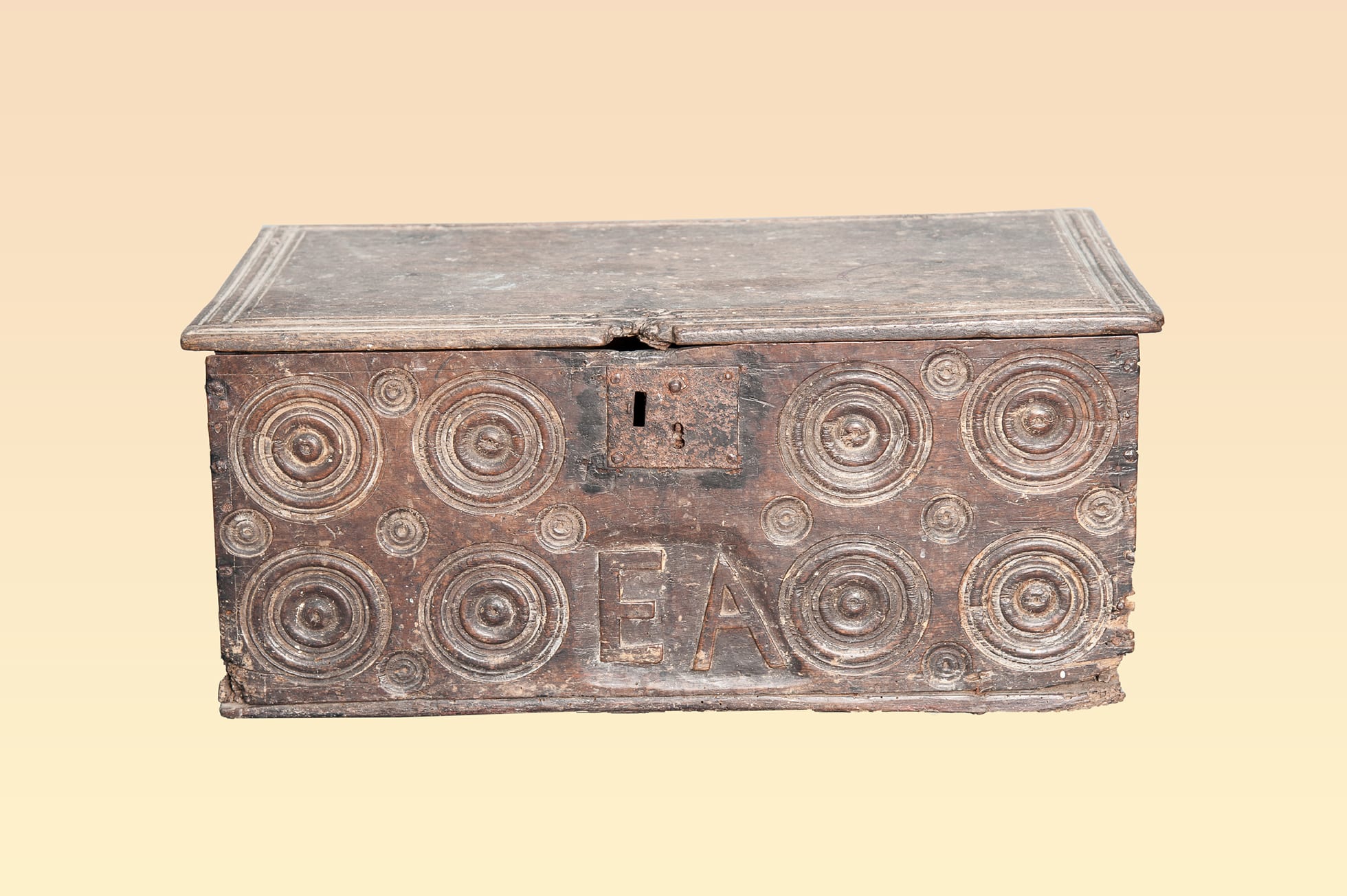 Elizabeth I Welsh carved box