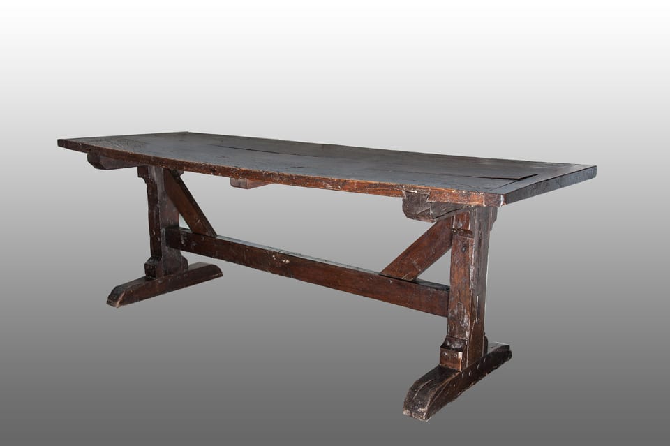 Elizabeth I oak trestle table