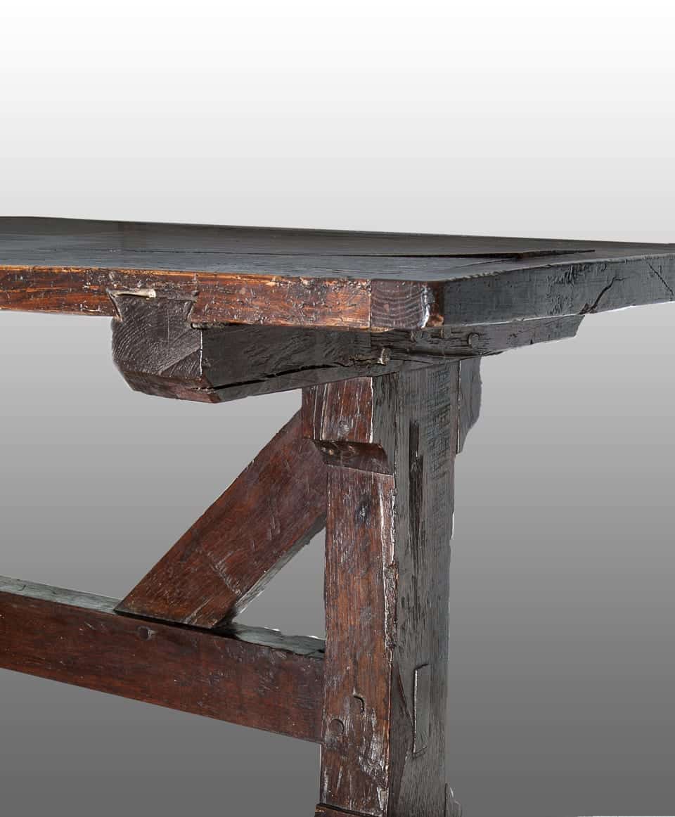 Elizabeth I oak trestle table