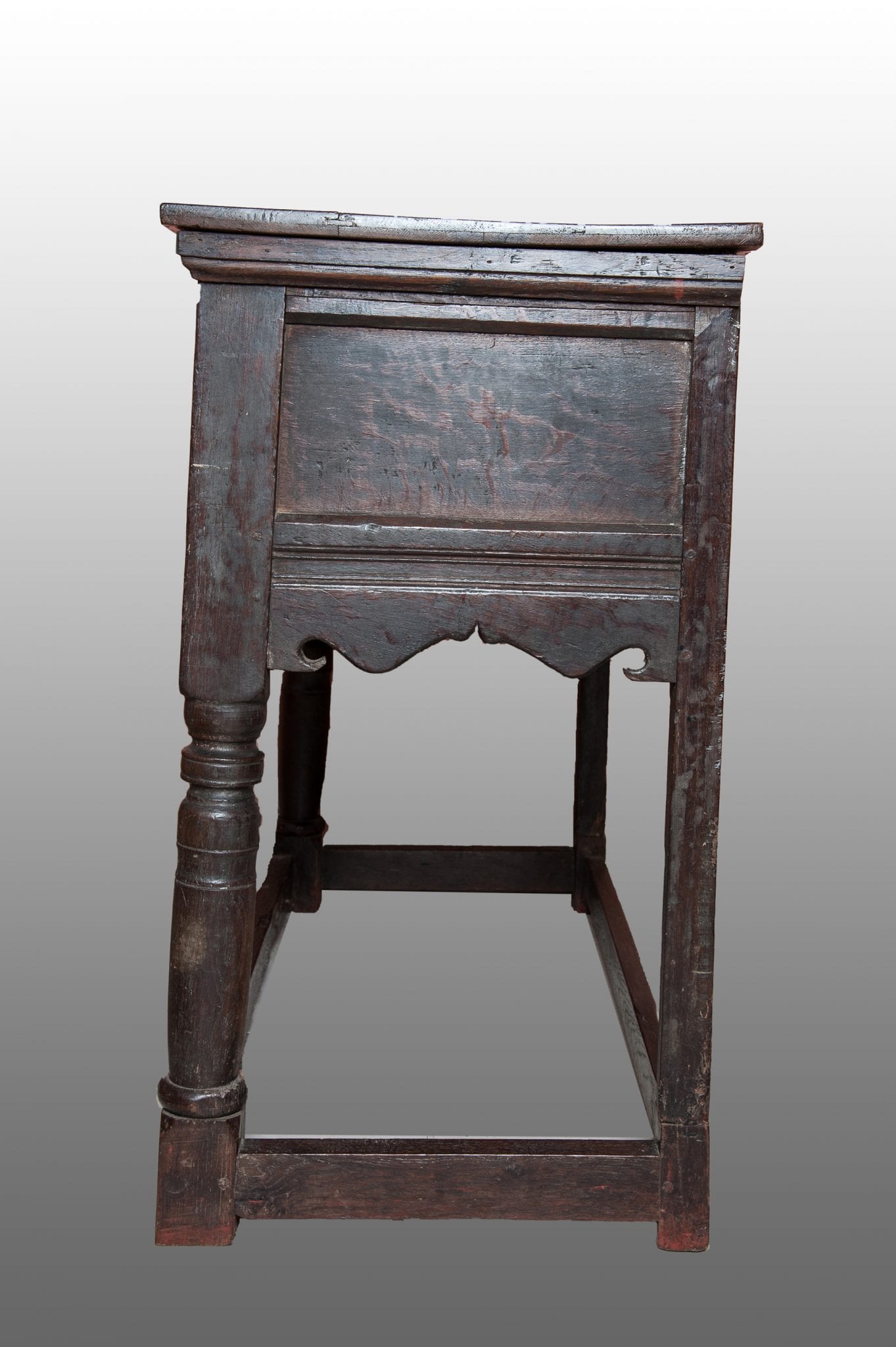 Elizabeth I joined oak table