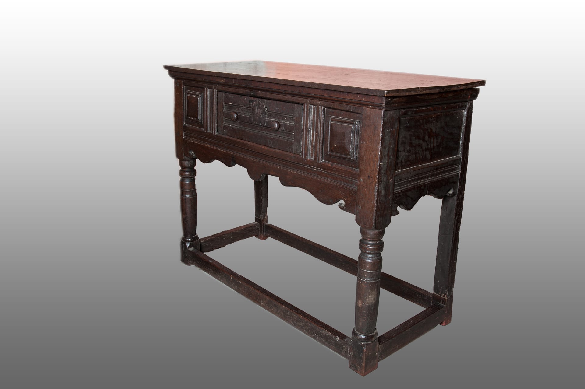 Elizabeth I joined oak table