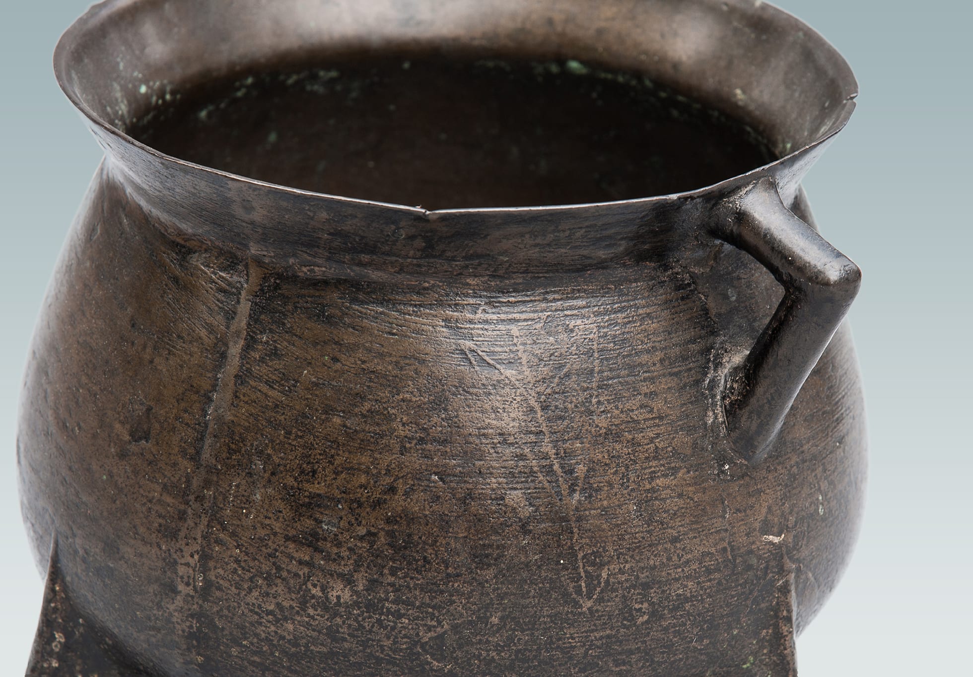 17th century Bronze cooking vessels