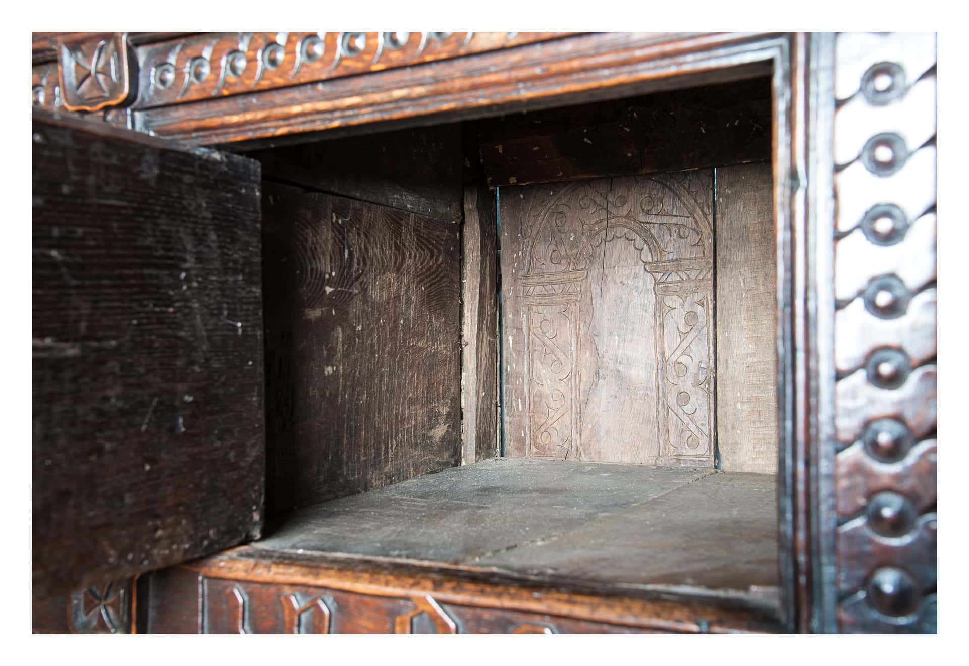 Elizabeth I joined oak press cupboard