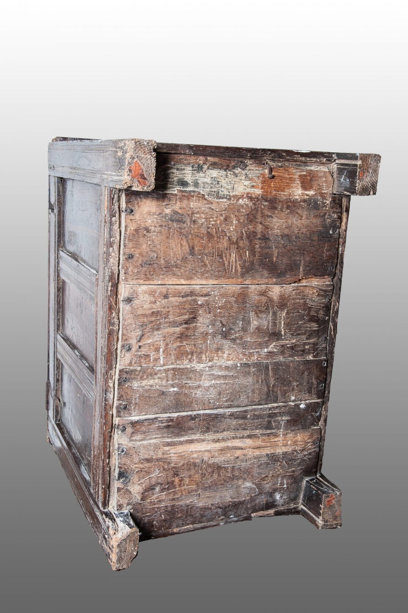 James I oak chest