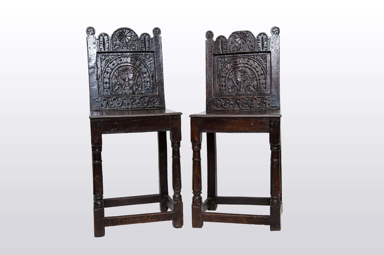 Elizabeth I pair of back stools