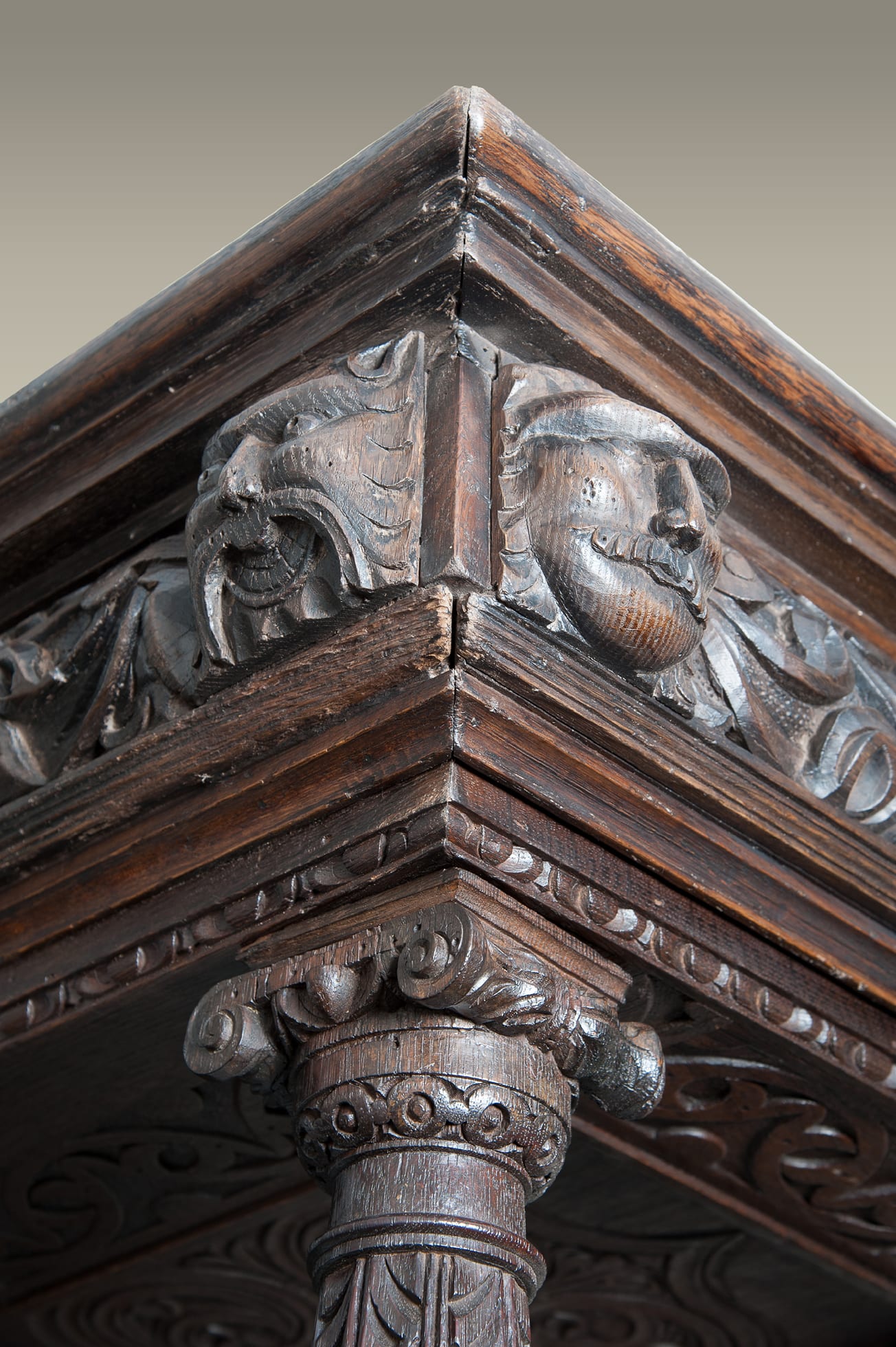 Elizabeth I carved oak tester bed