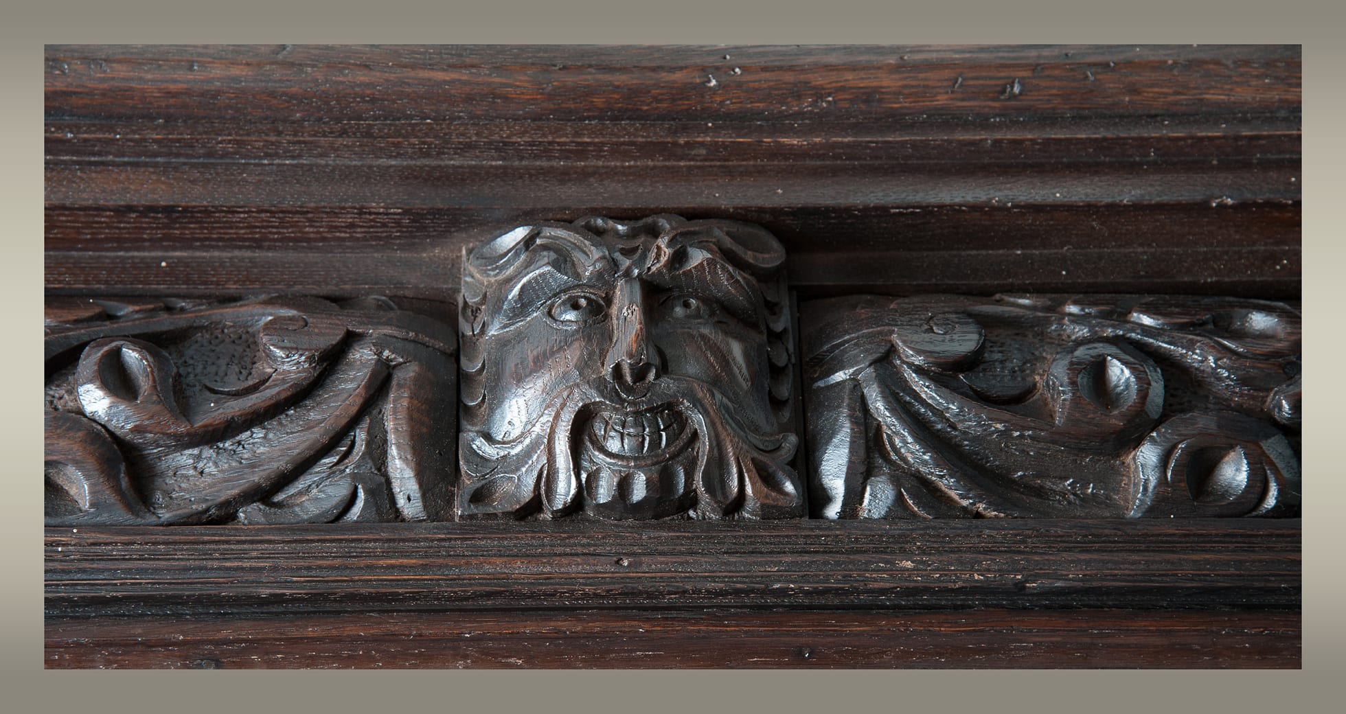 Elizabeth I carved oak tester bed