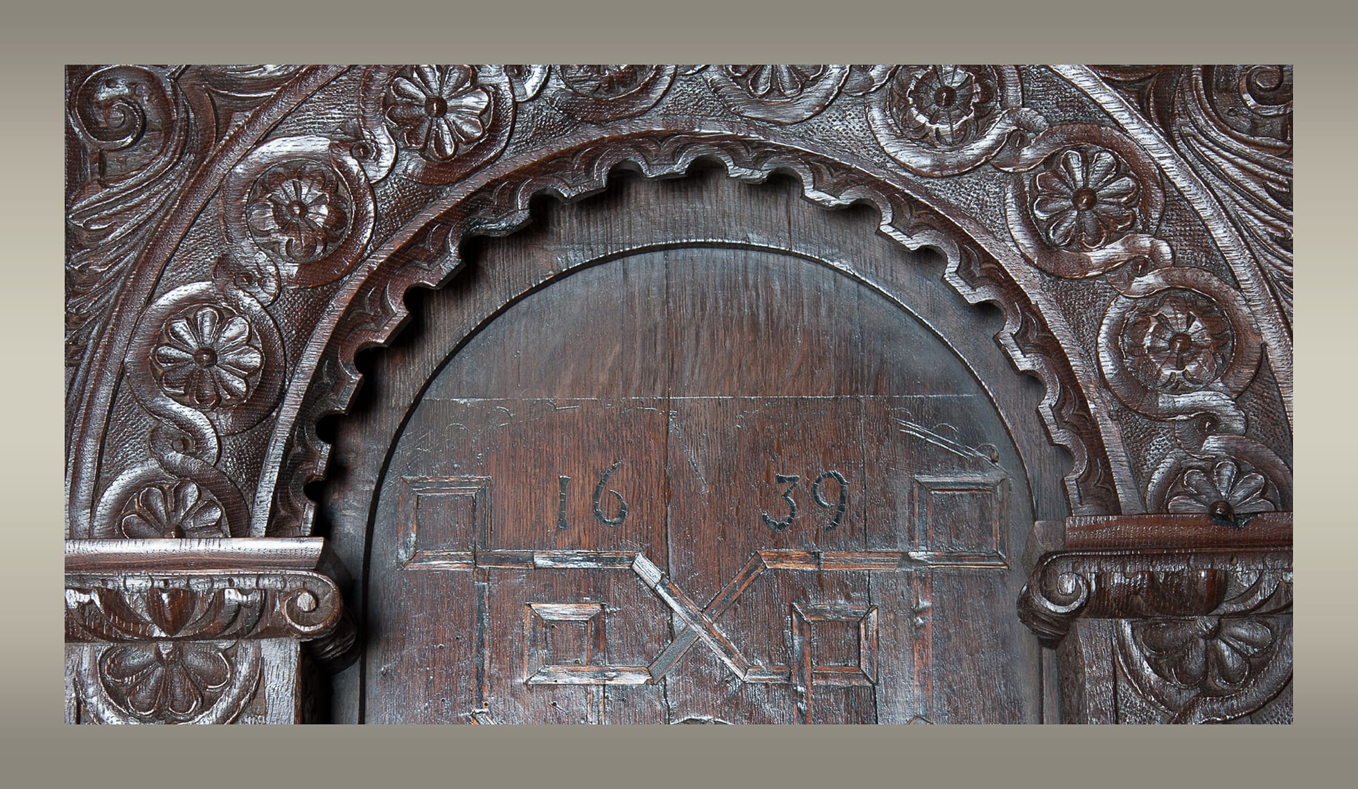 Elizabeth I carved oak tester bed