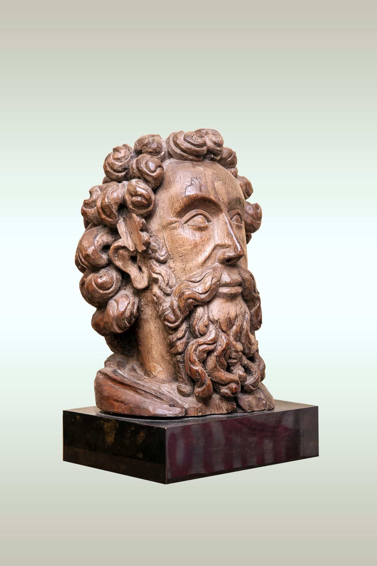 Gothic head of an Apostle