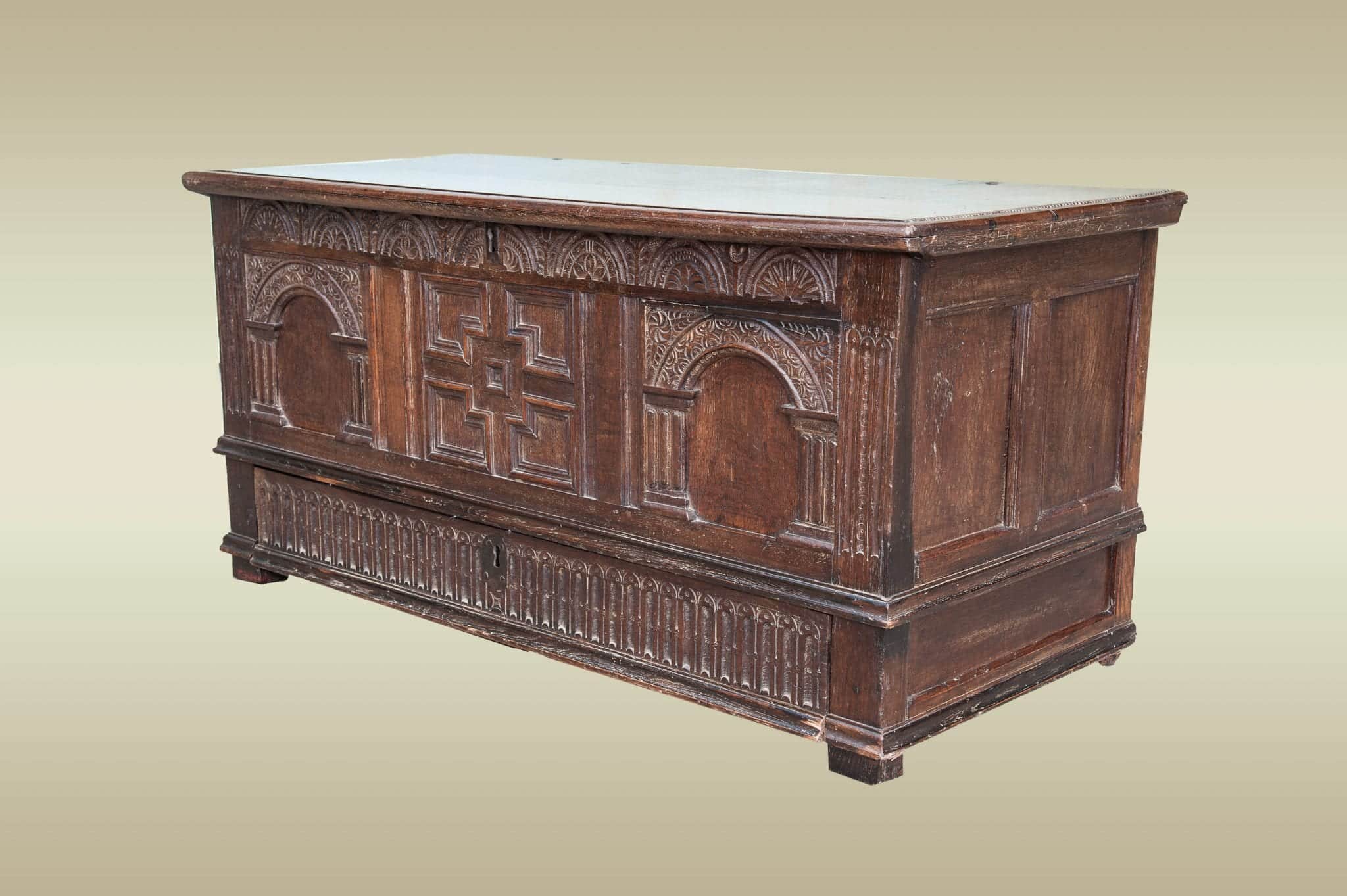 James I joined oak chest