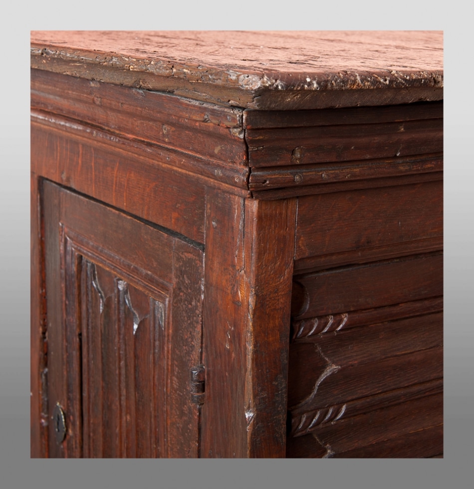 Henry VIII oak linenfold hutch