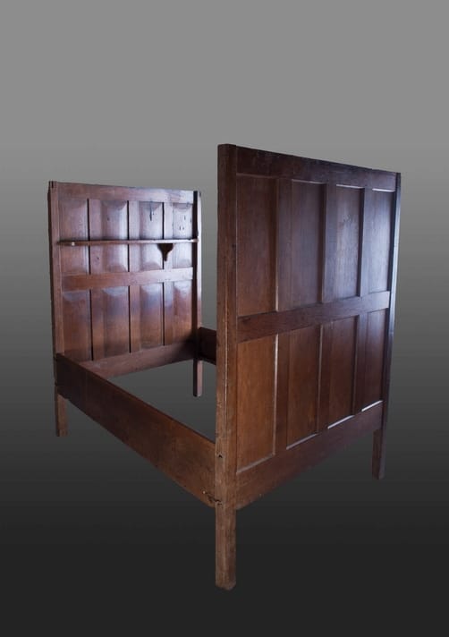 17th century joined oak yeoman’s bed