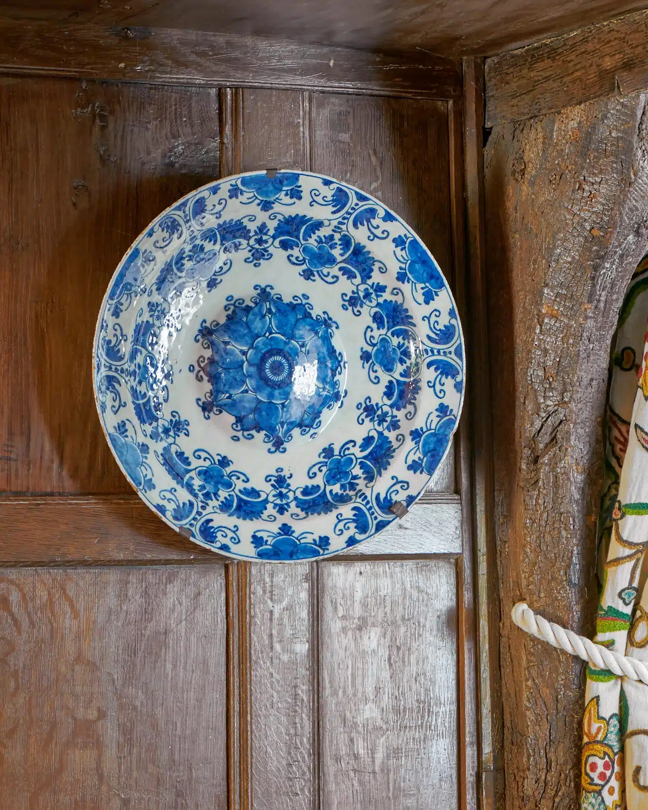 18th century Delft charger